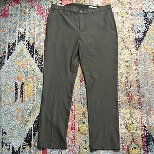 NWT • Greg Norman • green performance classic pant